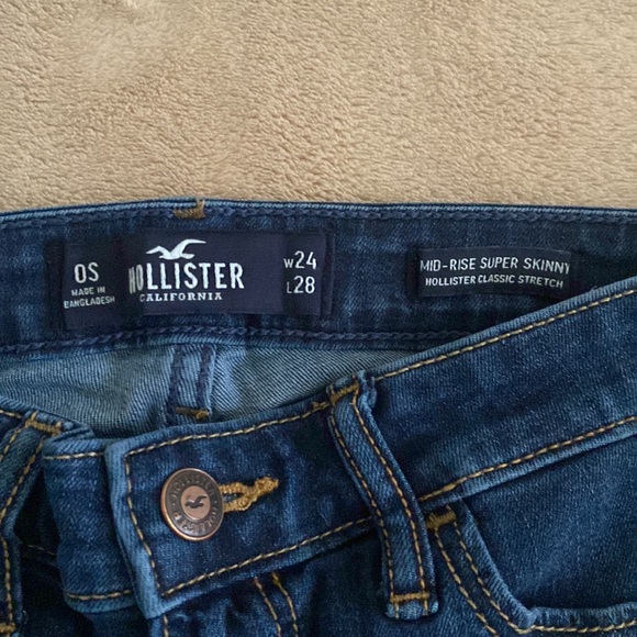 Hollister Jeans - Picture 4 of 5